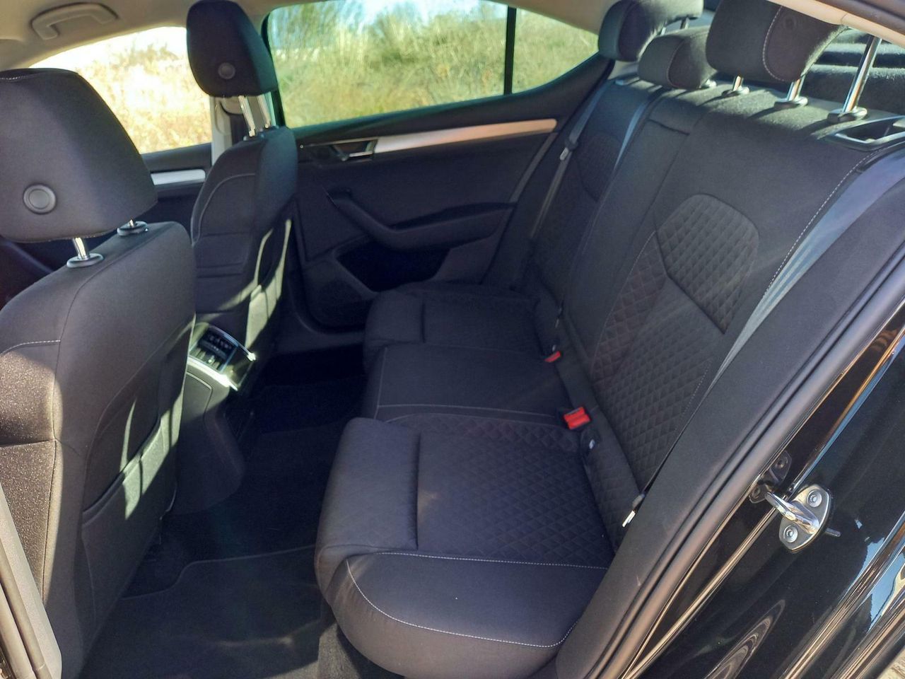 Foto Skoda Superb 23