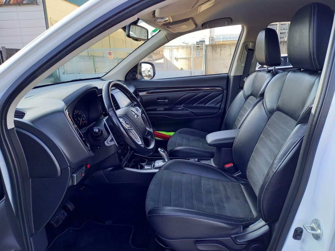 Foto Mitsubishi Outlander 22