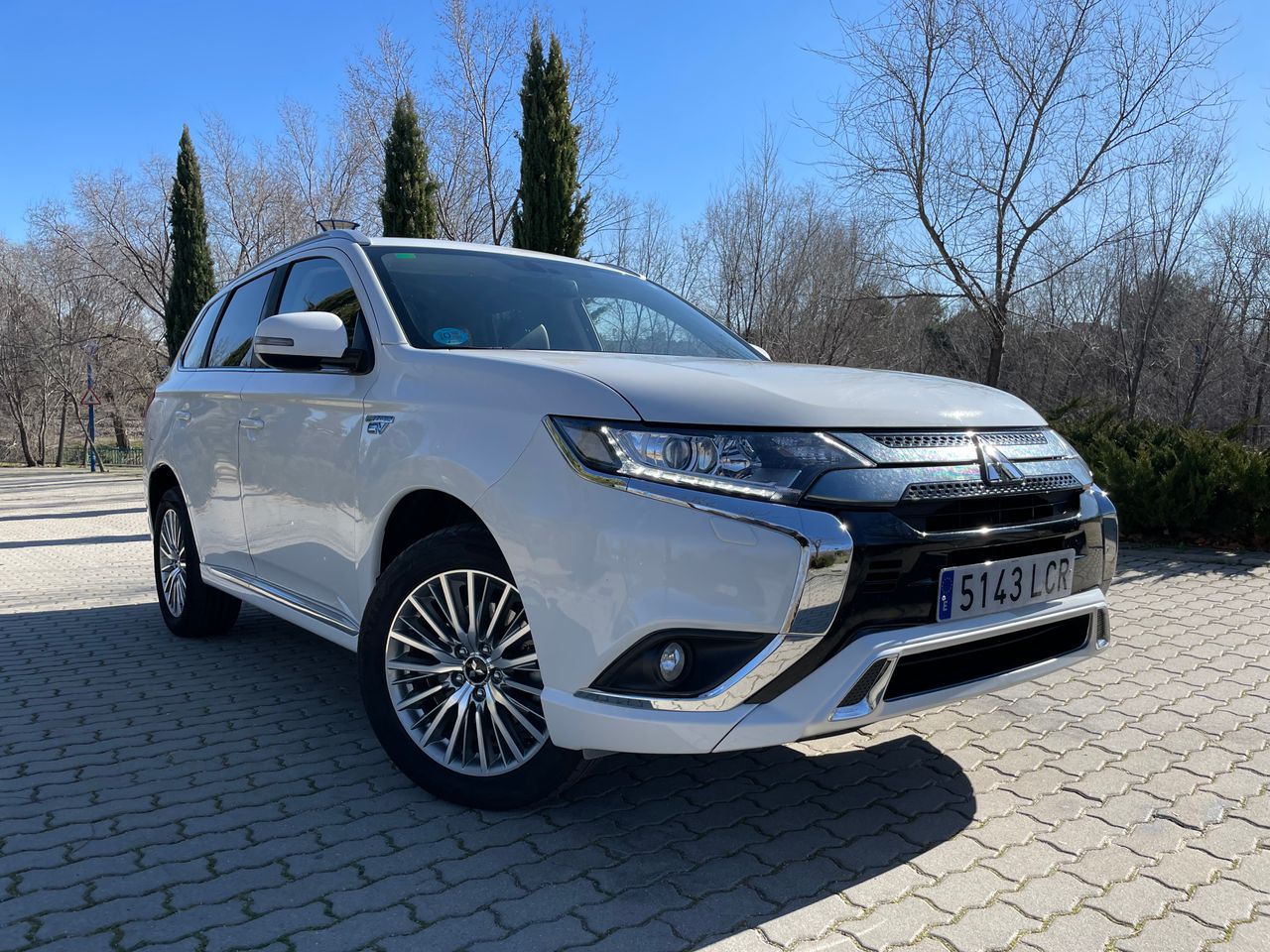 Foto Mitsubishi Outlander 2