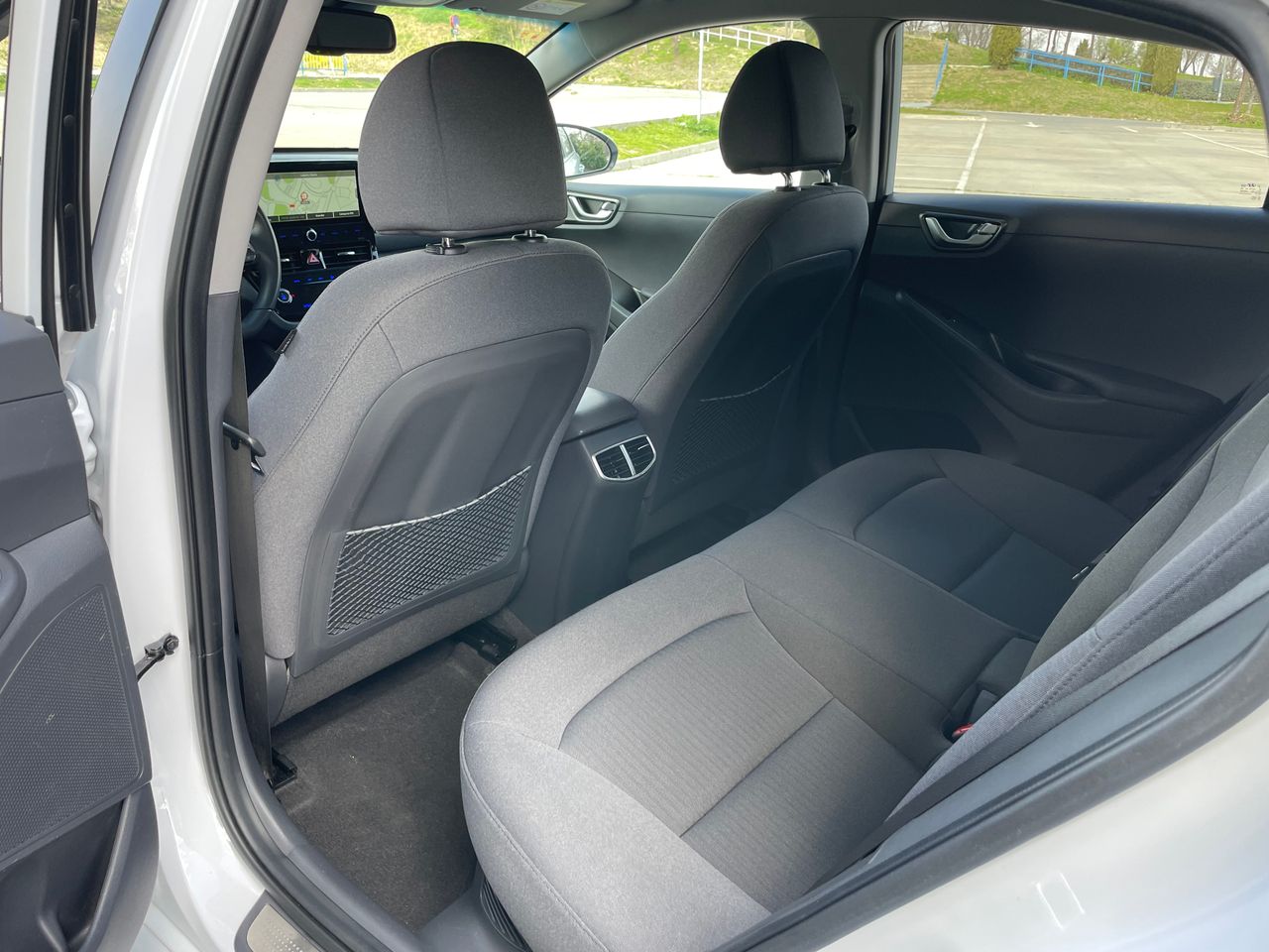 Foto Hyundai IONIQ 12