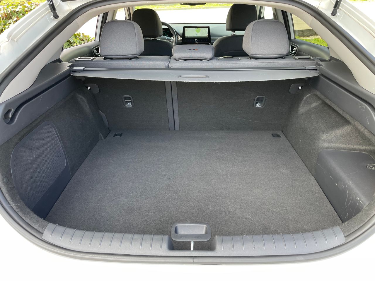 Foto Hyundai IONIQ 13