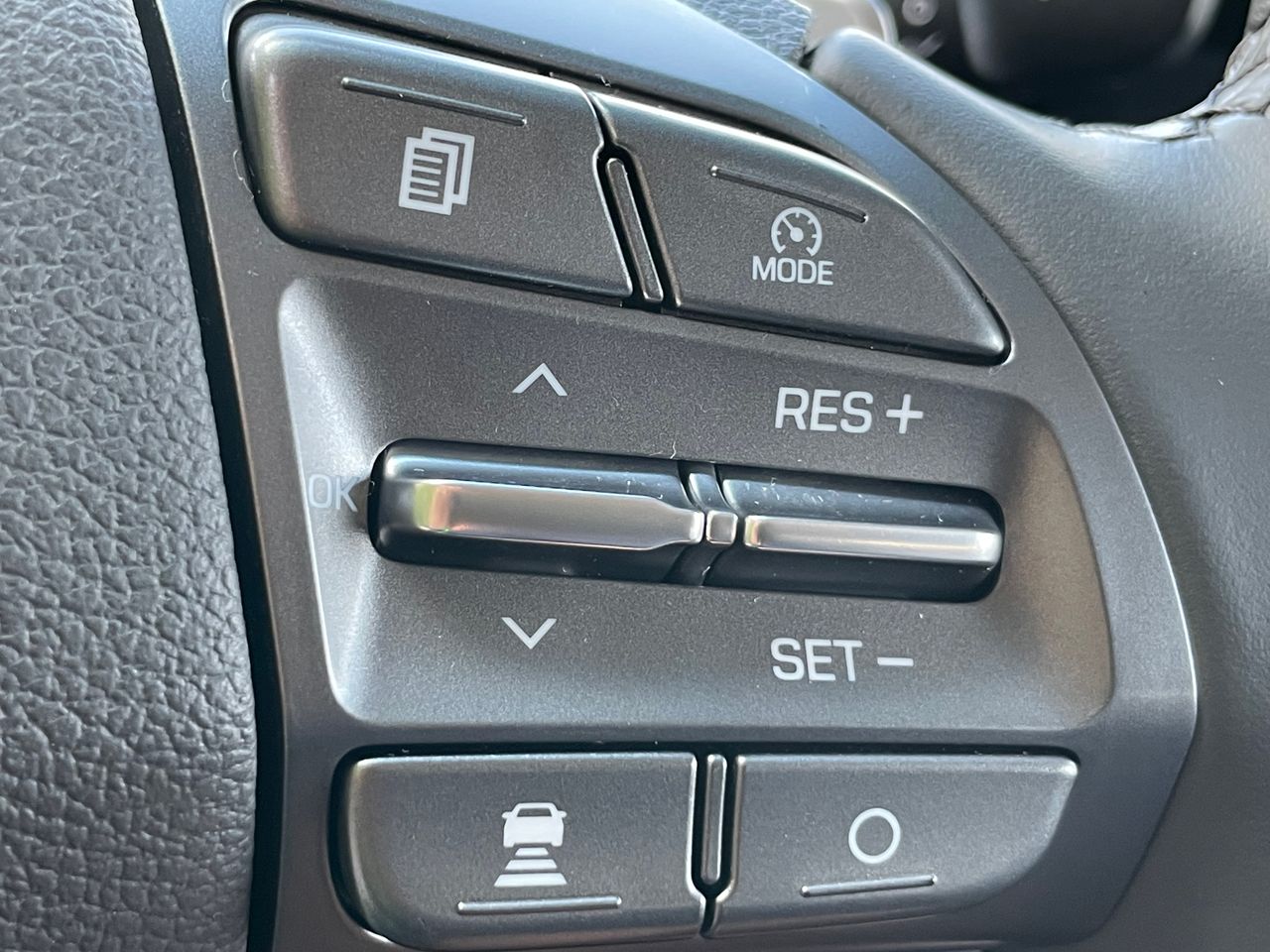 Foto Hyundai IONIQ 28