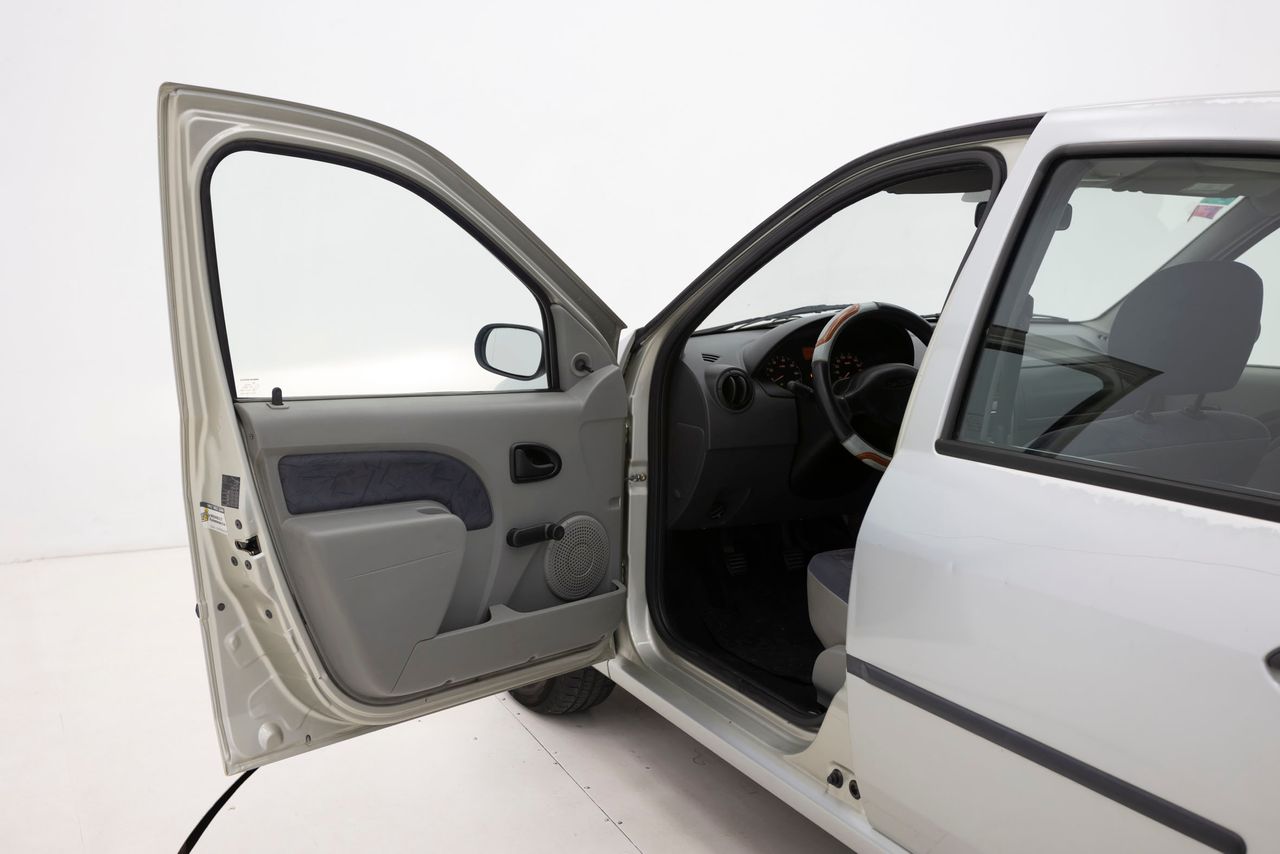 Foto Dacia Logan 19