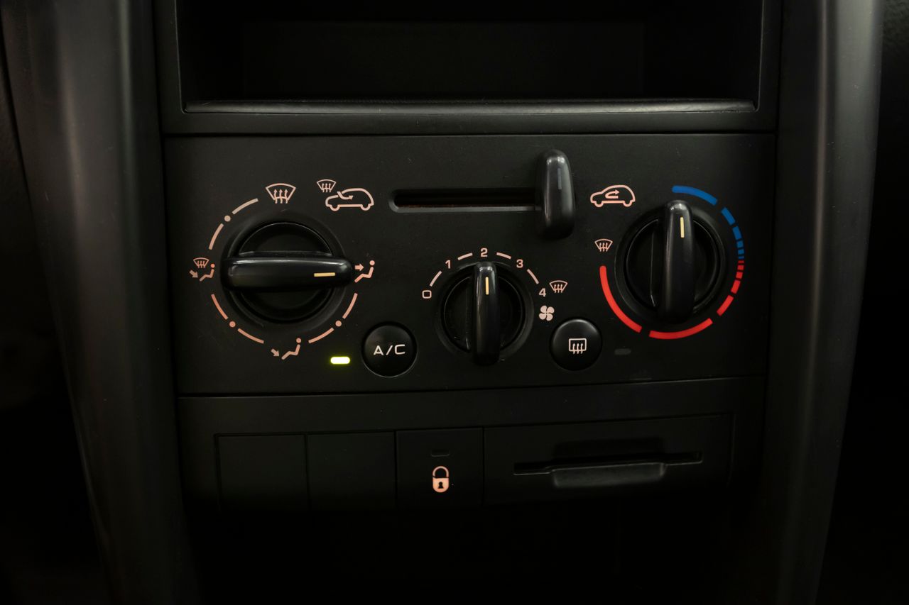 Foto Peugeot 207 6