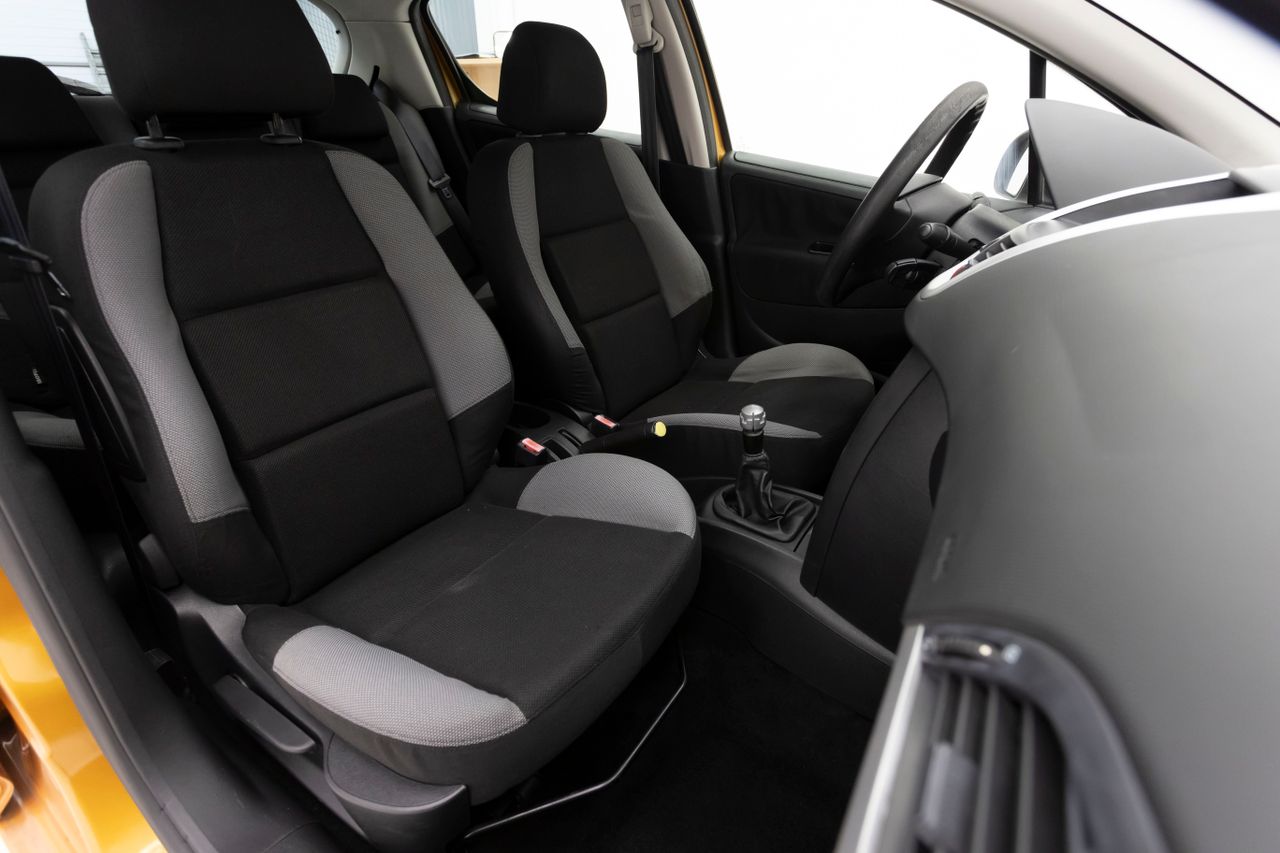 Foto Peugeot 207 15