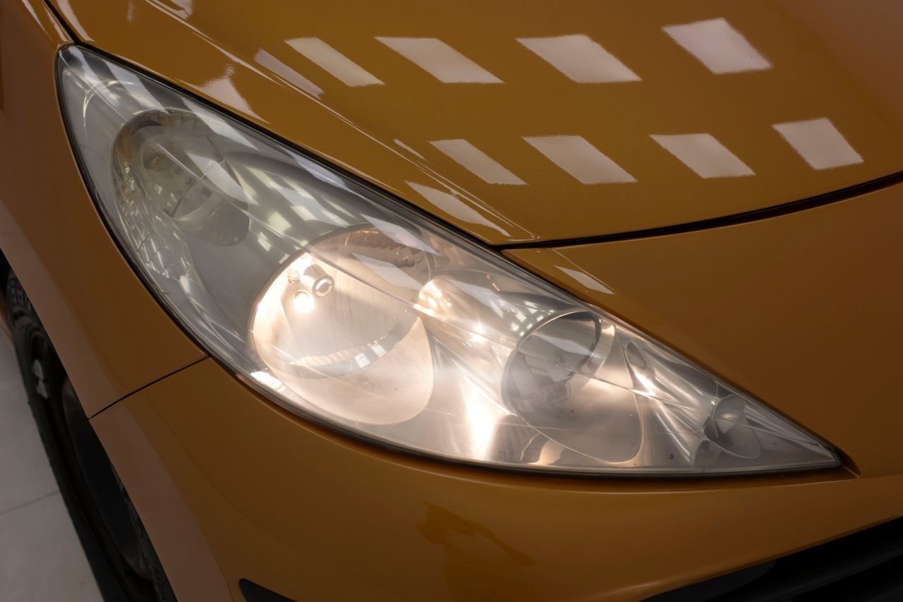 Foto Peugeot 207 24
