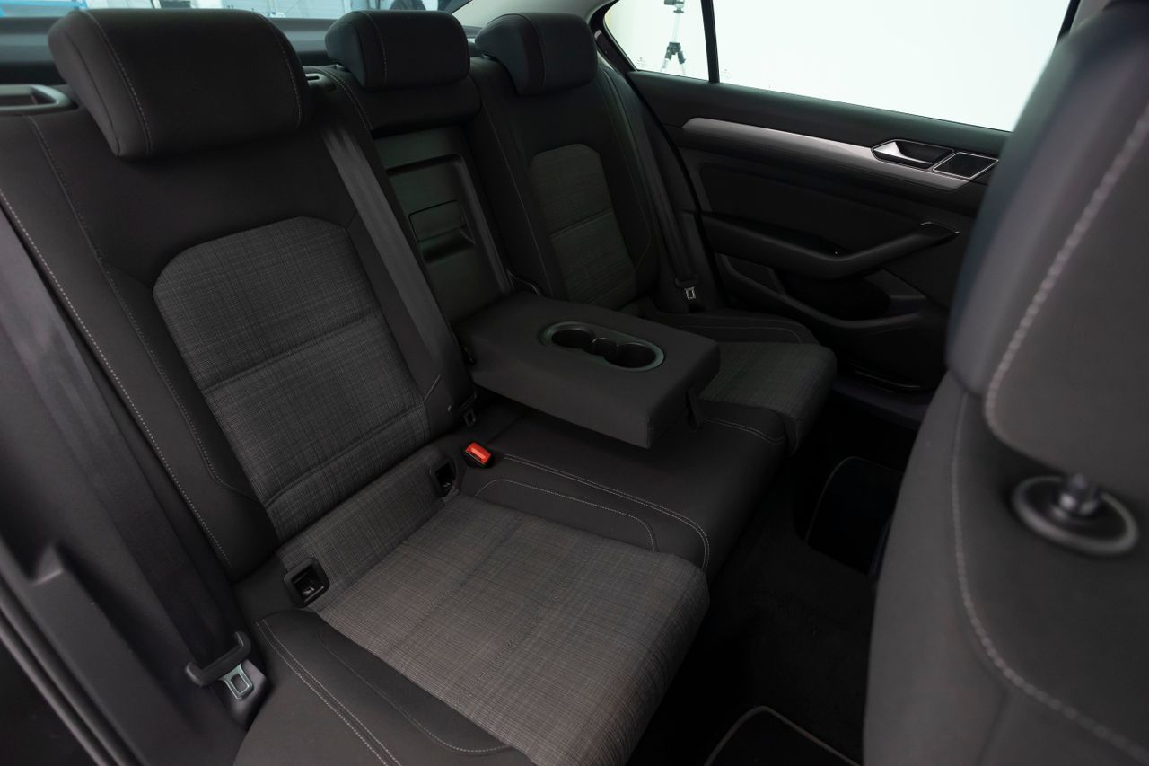 Foto Volkswagen Passat 10