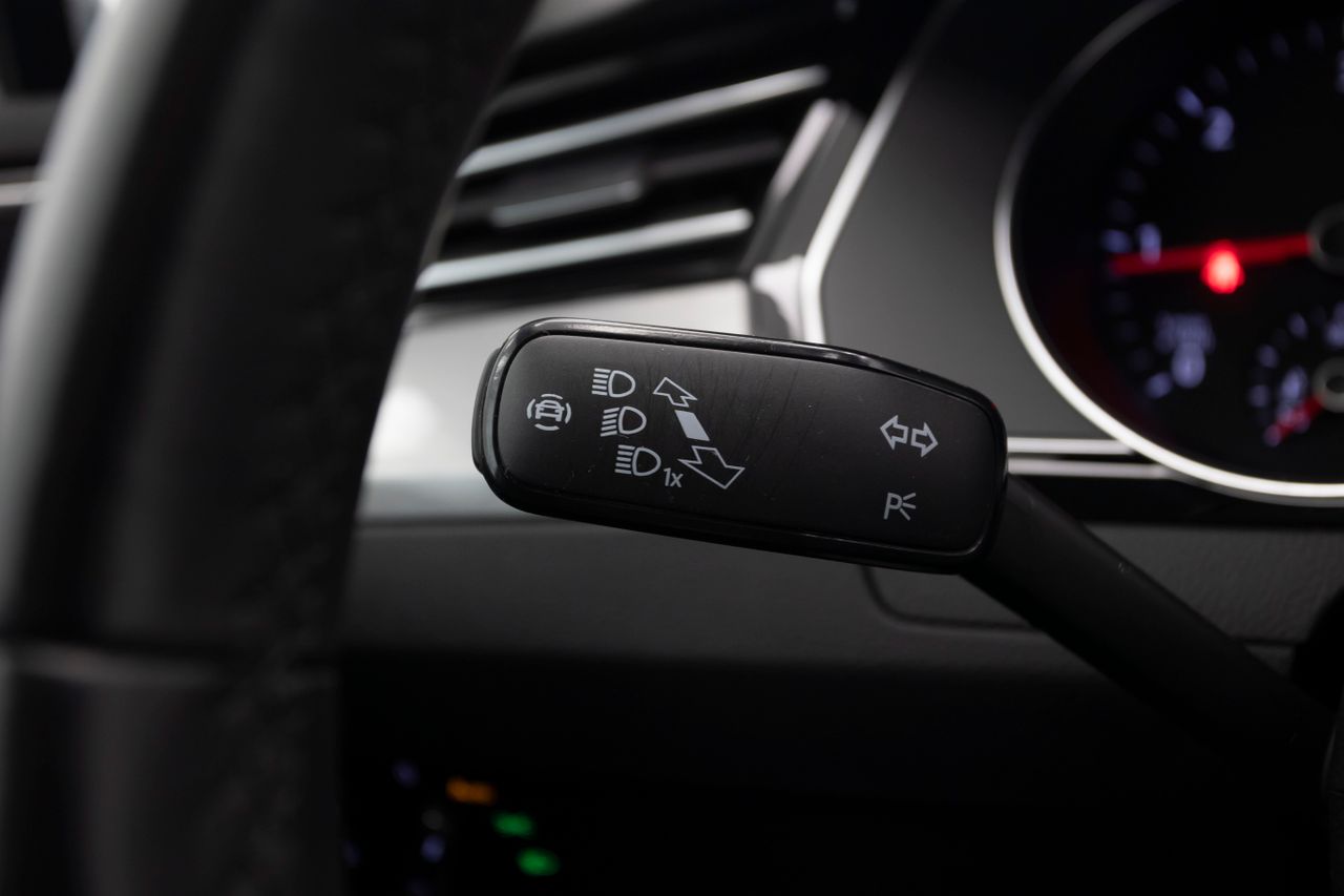 Foto Volkswagen Passat 32