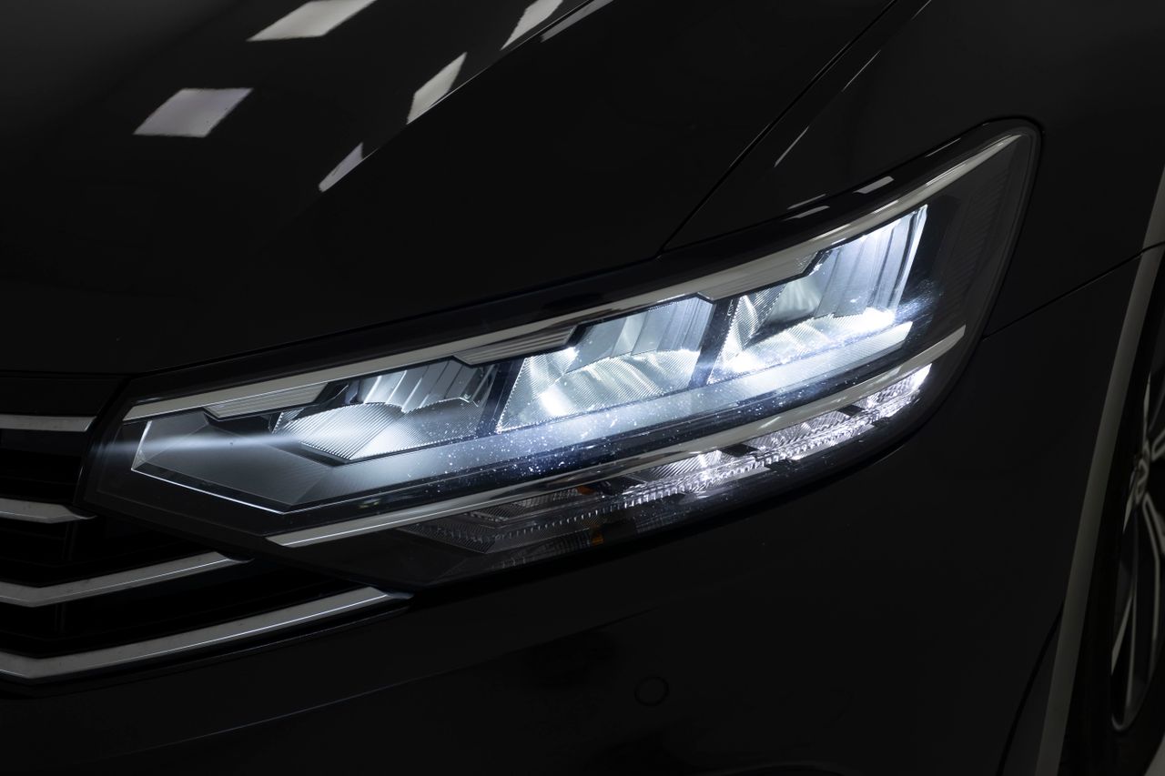 Foto Volkswagen Passat 52