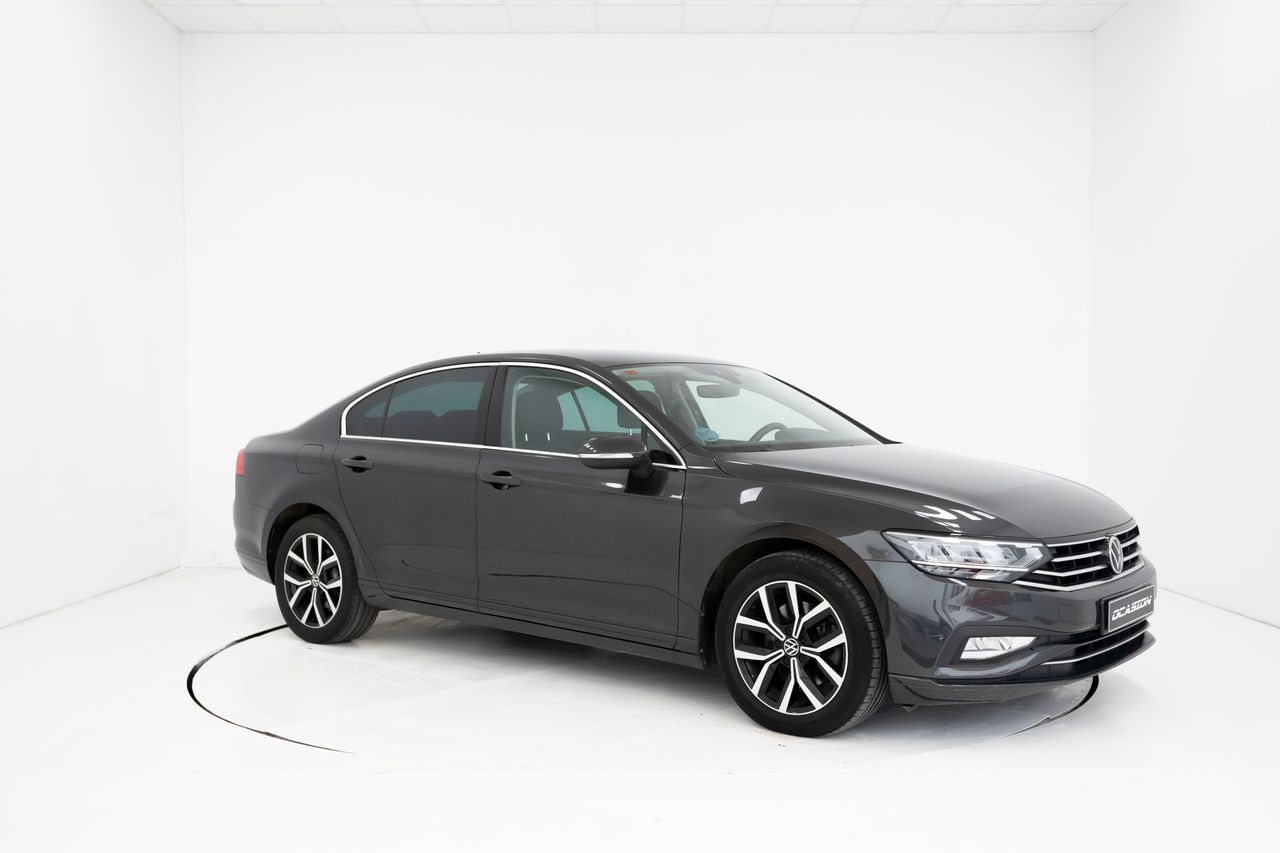 Foto Volkswagen Passat 60