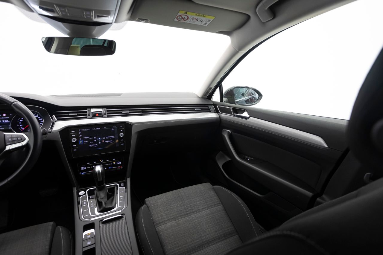 Foto Volkswagen Passat 19
