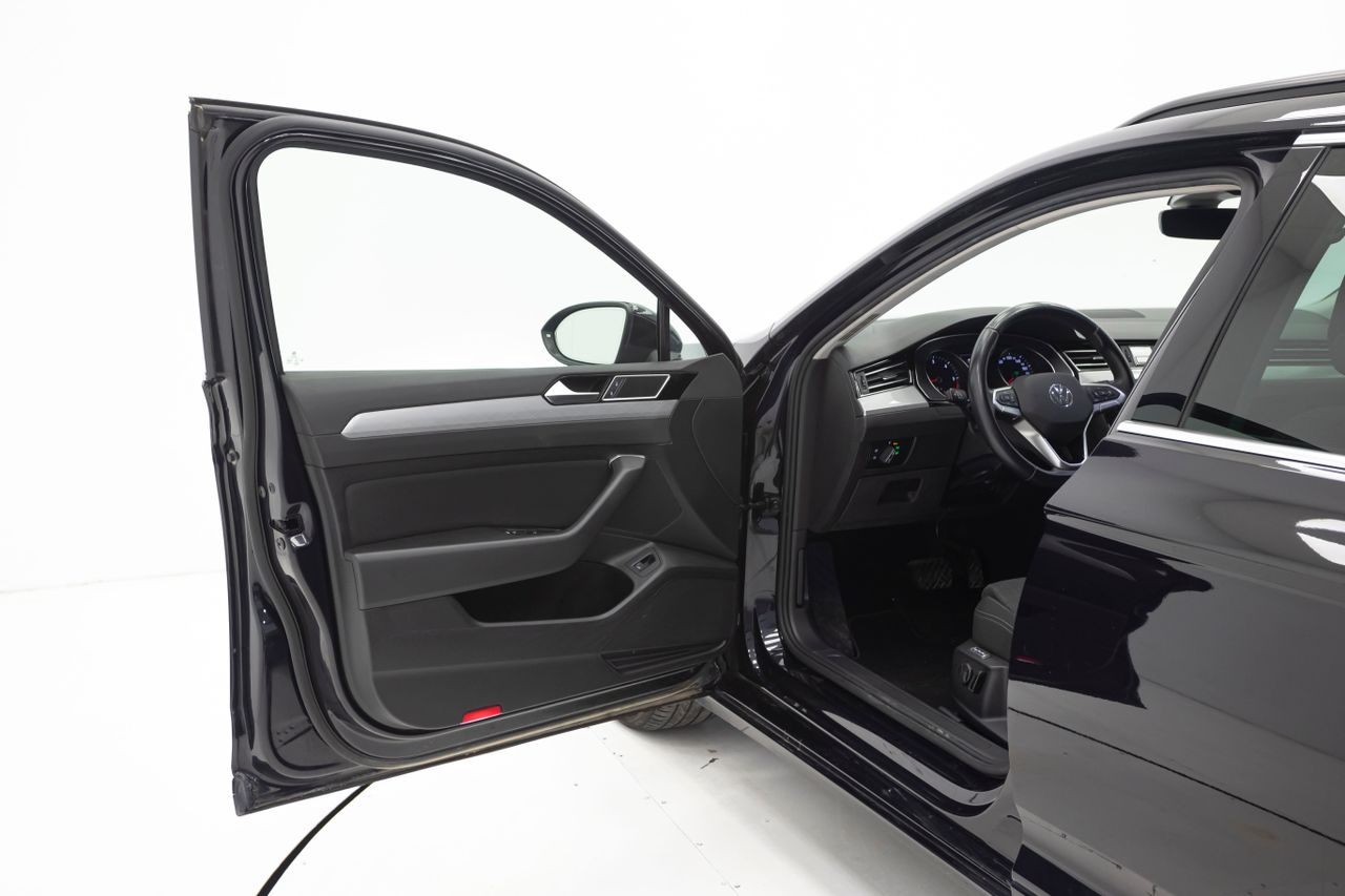 Foto Volkswagen Passat 26