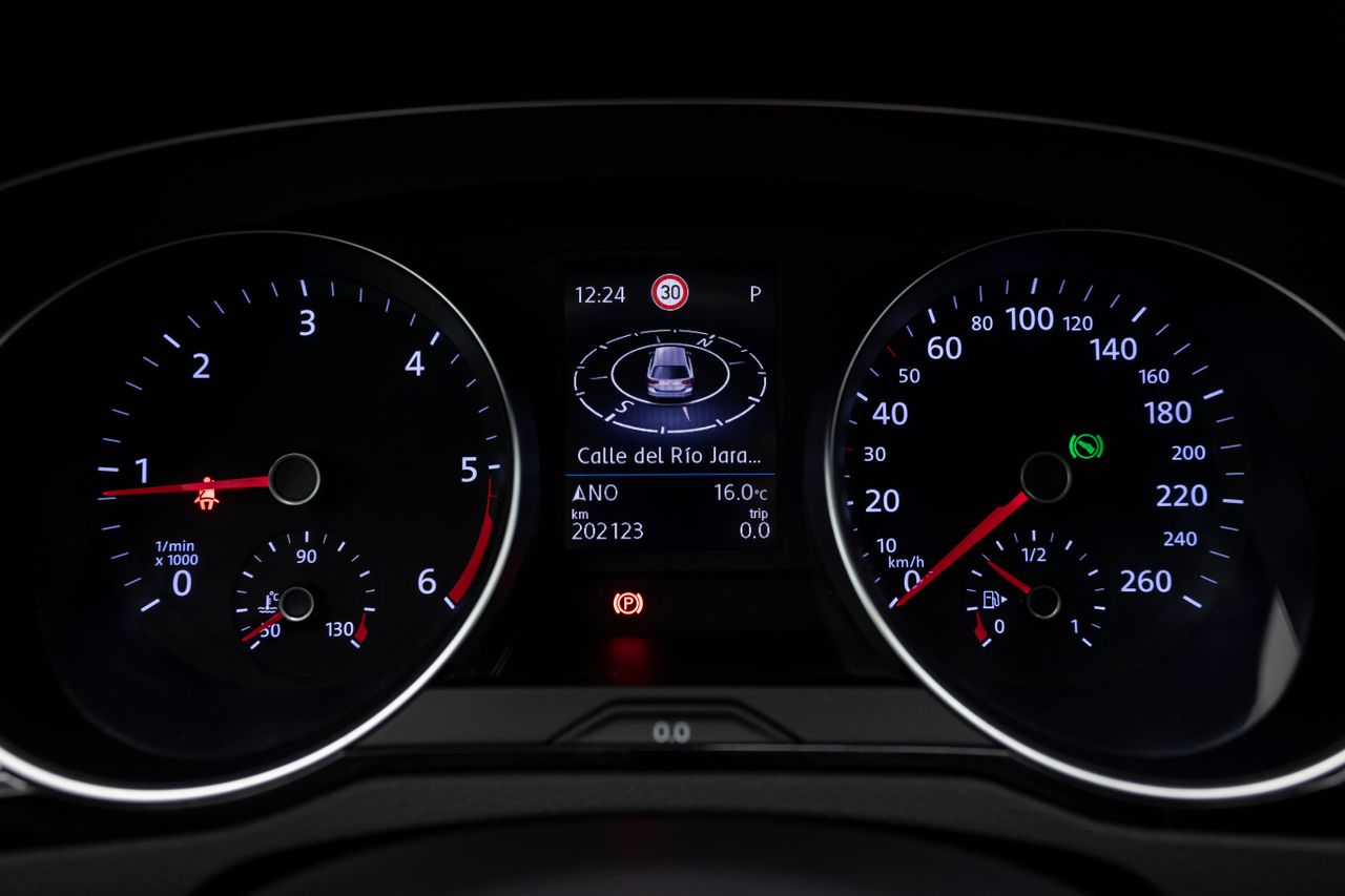 Foto Volkswagen Passat 36