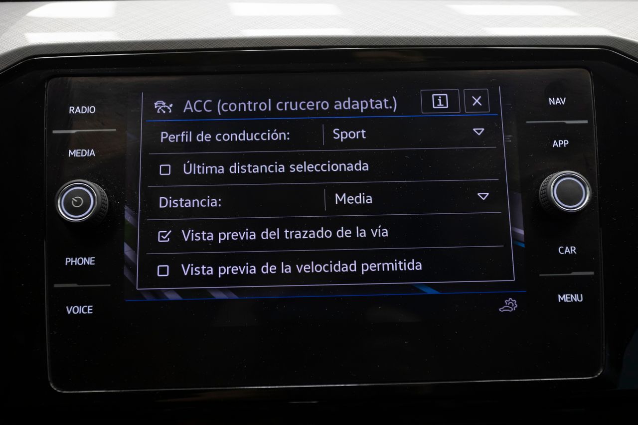 Foto Volkswagen Passat 40