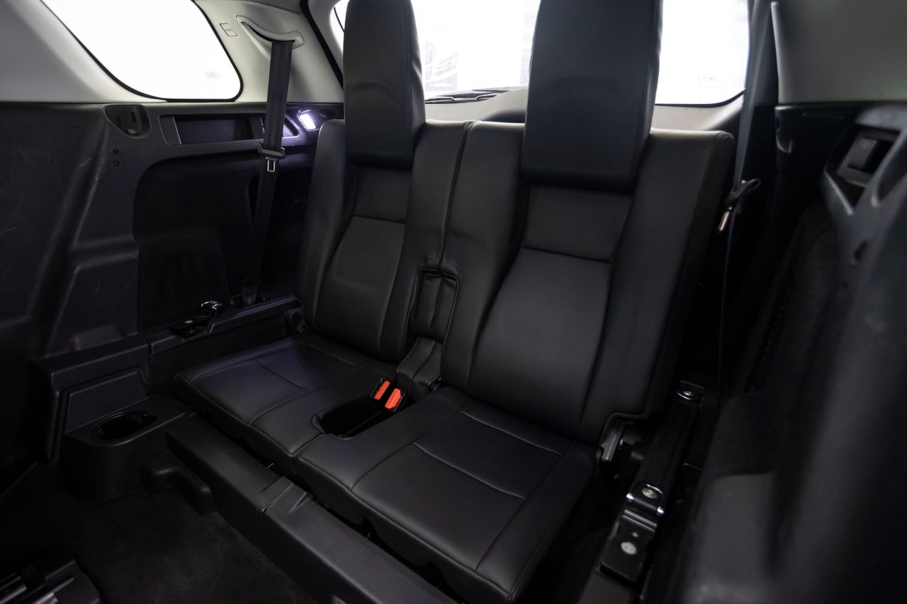 Foto Land-Rover Discovery Sport 12