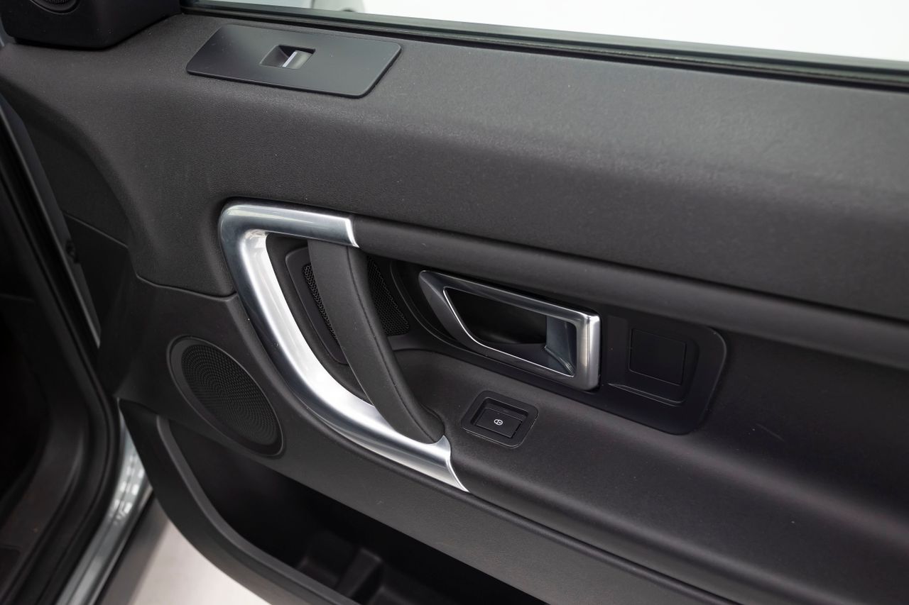 Foto Land-Rover Discovery Sport 21