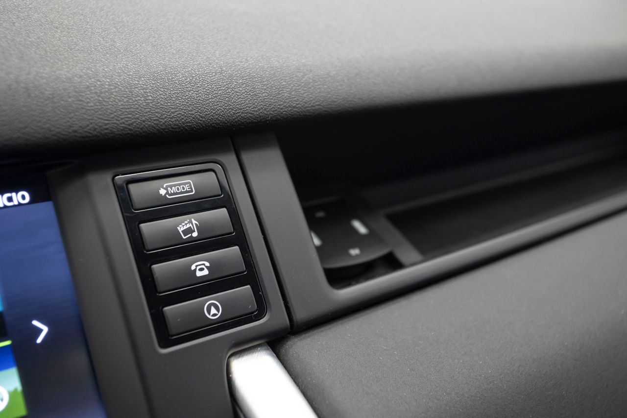 Foto Land-Rover Discovery Sport 30