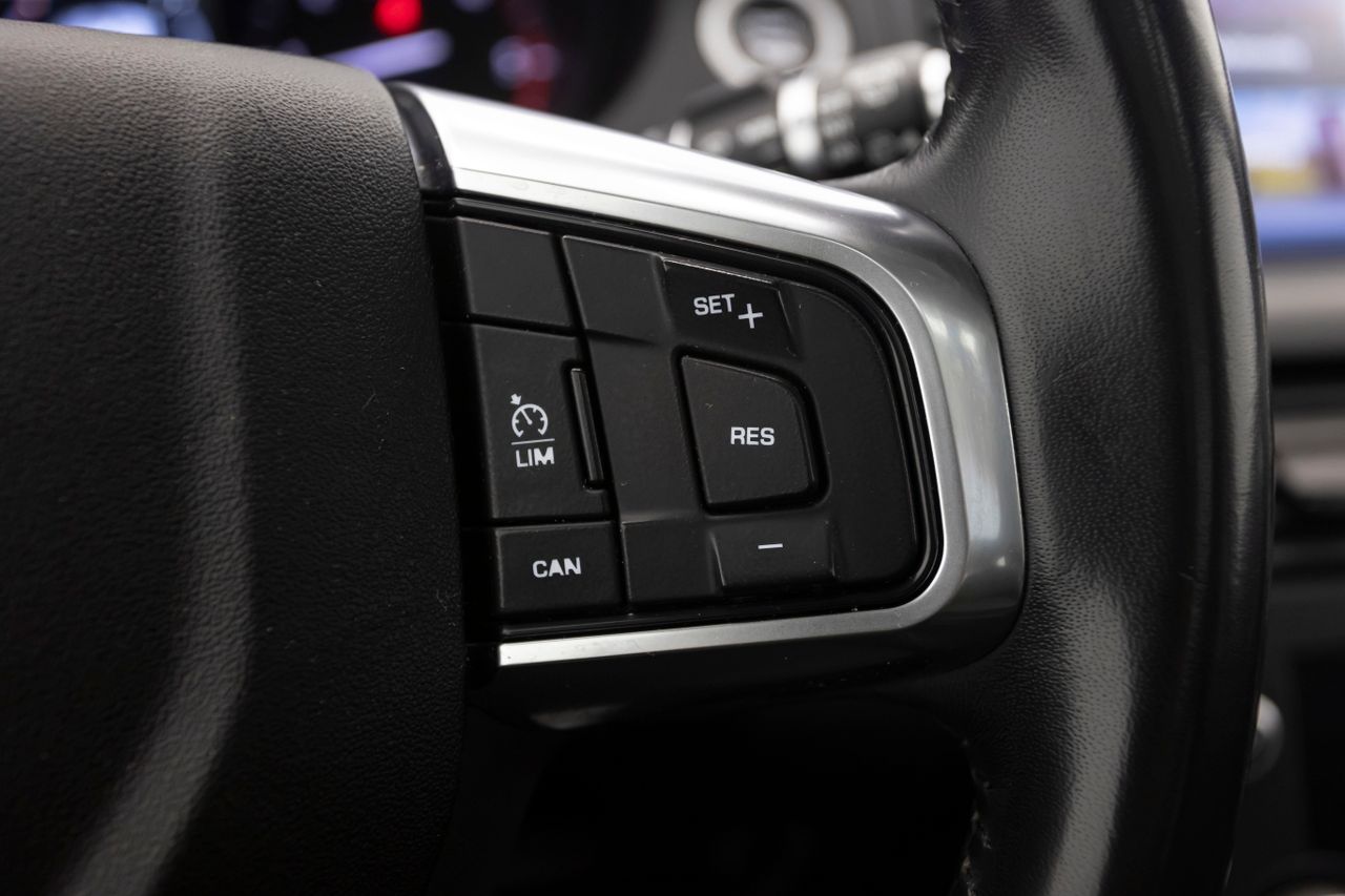 Foto Land-Rover Discovery Sport 32