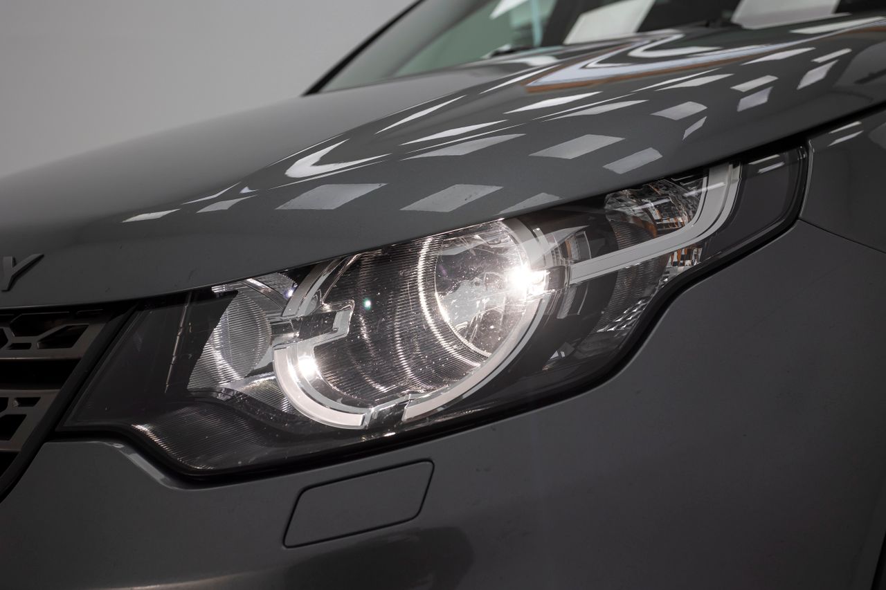 Foto Land-Rover Discovery Sport 44