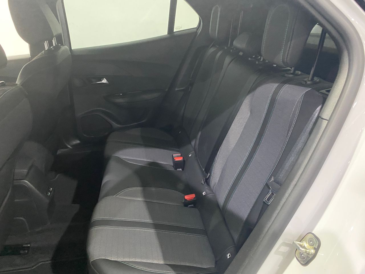 Foto Peugeot 2008 9