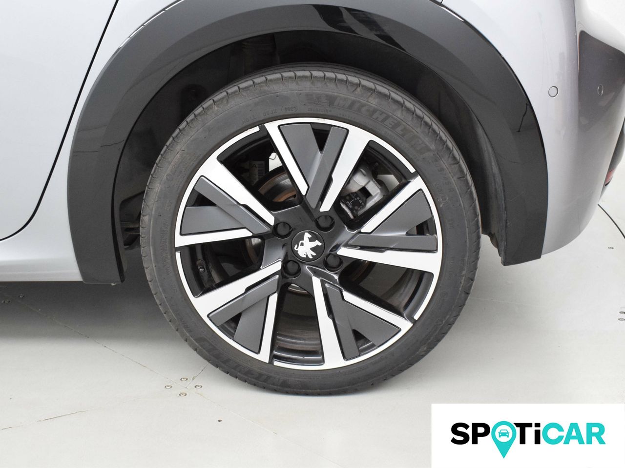 Foto Peugeot 208 11