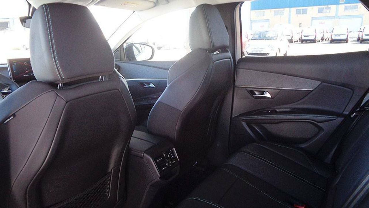 Foto Peugeot 3008 16