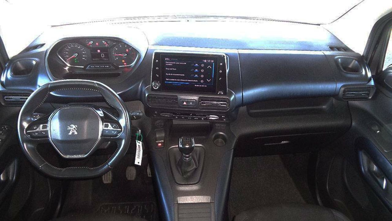 Foto Peugeot Rifter 10