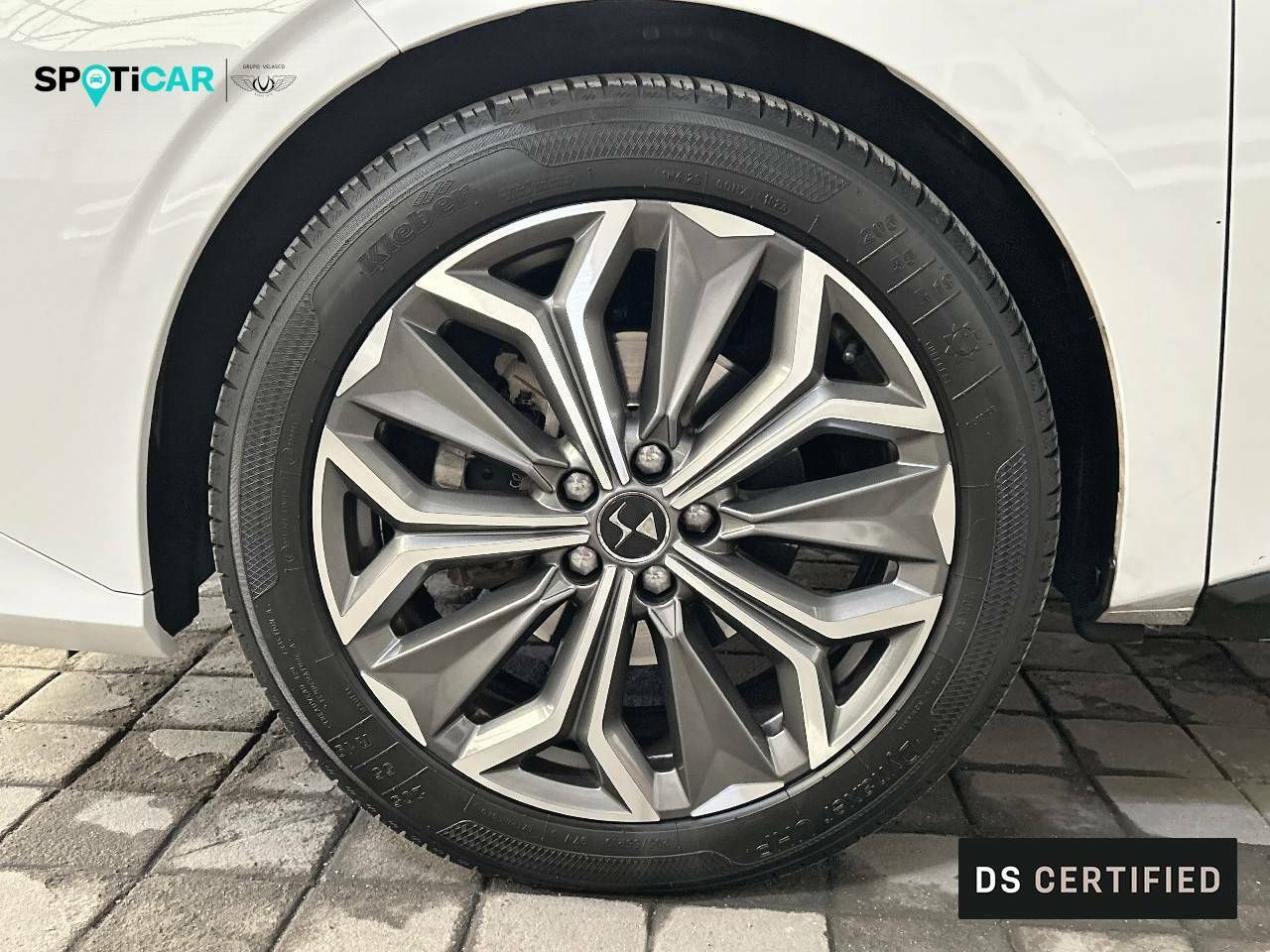 Foto DS Automobiles DS 4 13