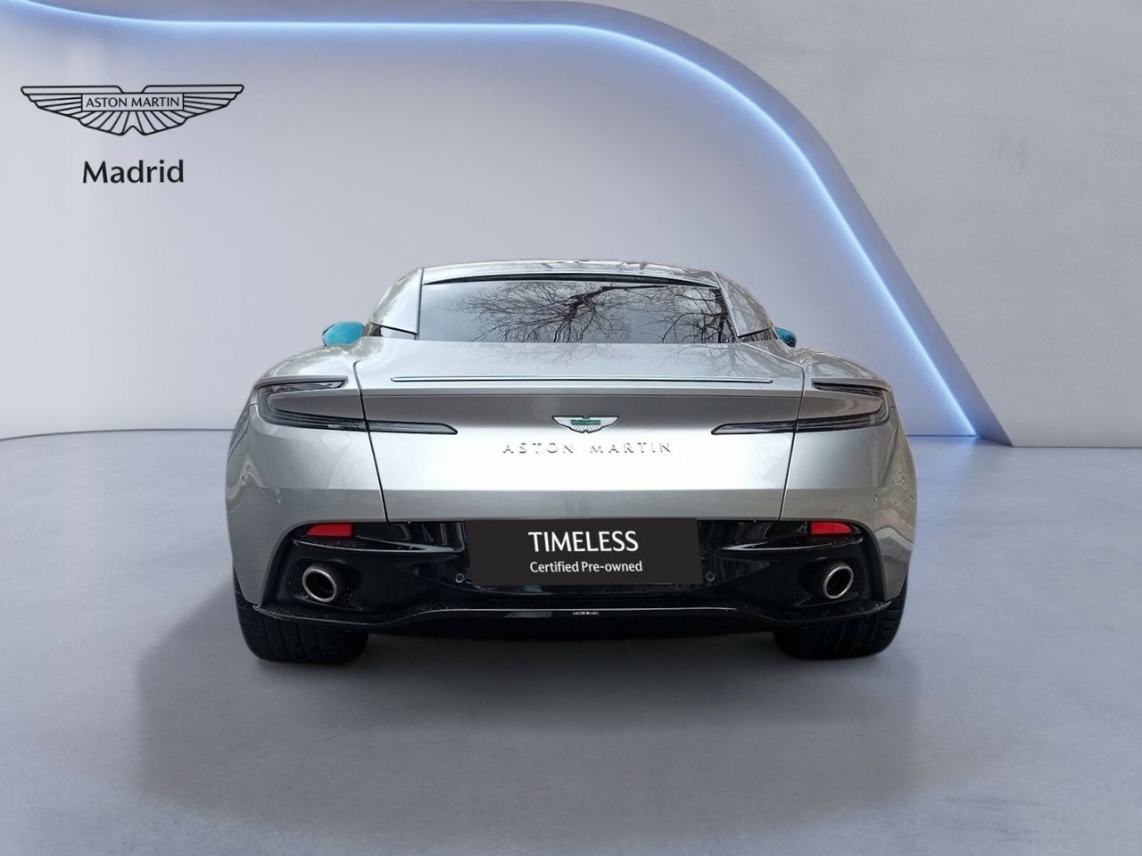 Foto Aston martin DB12 5