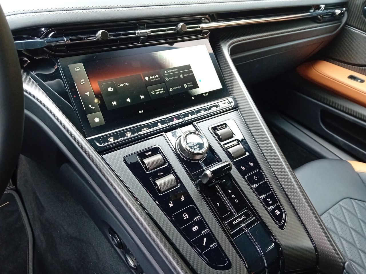 Foto Aston martin DB12 12