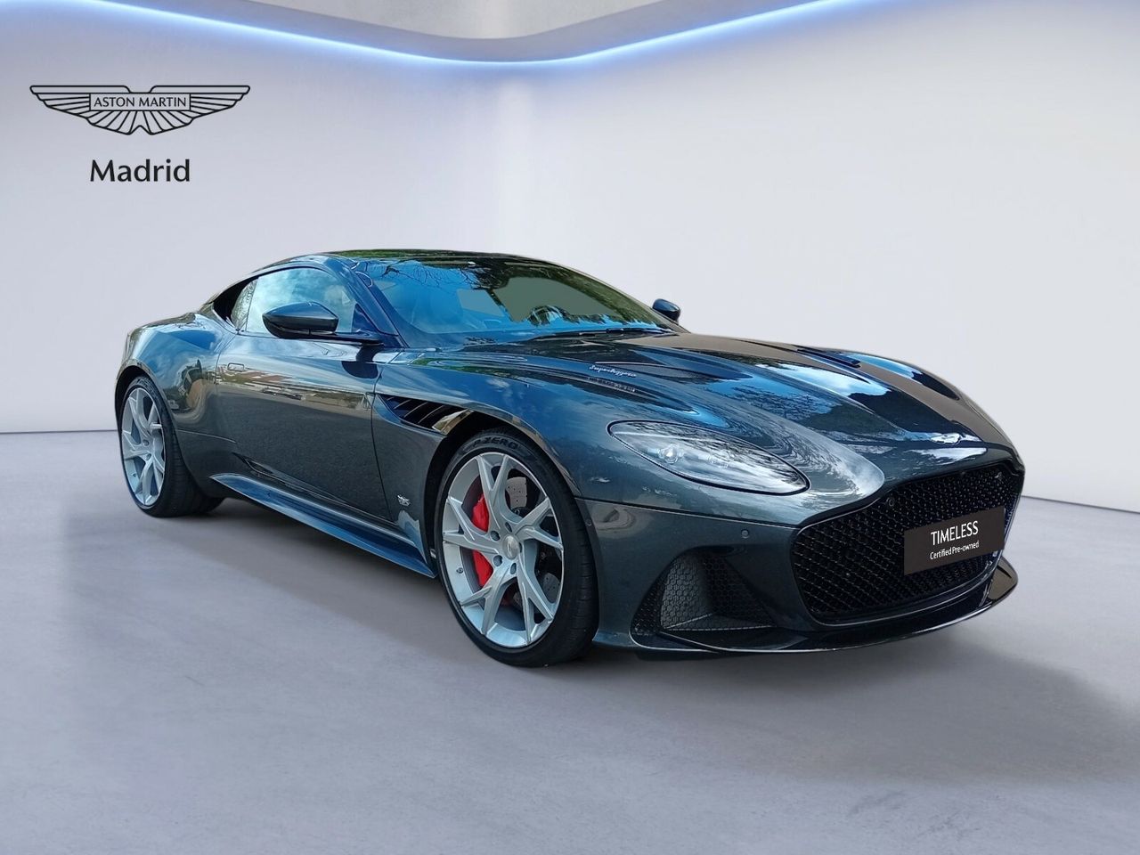 Foto Aston martin DBS 1