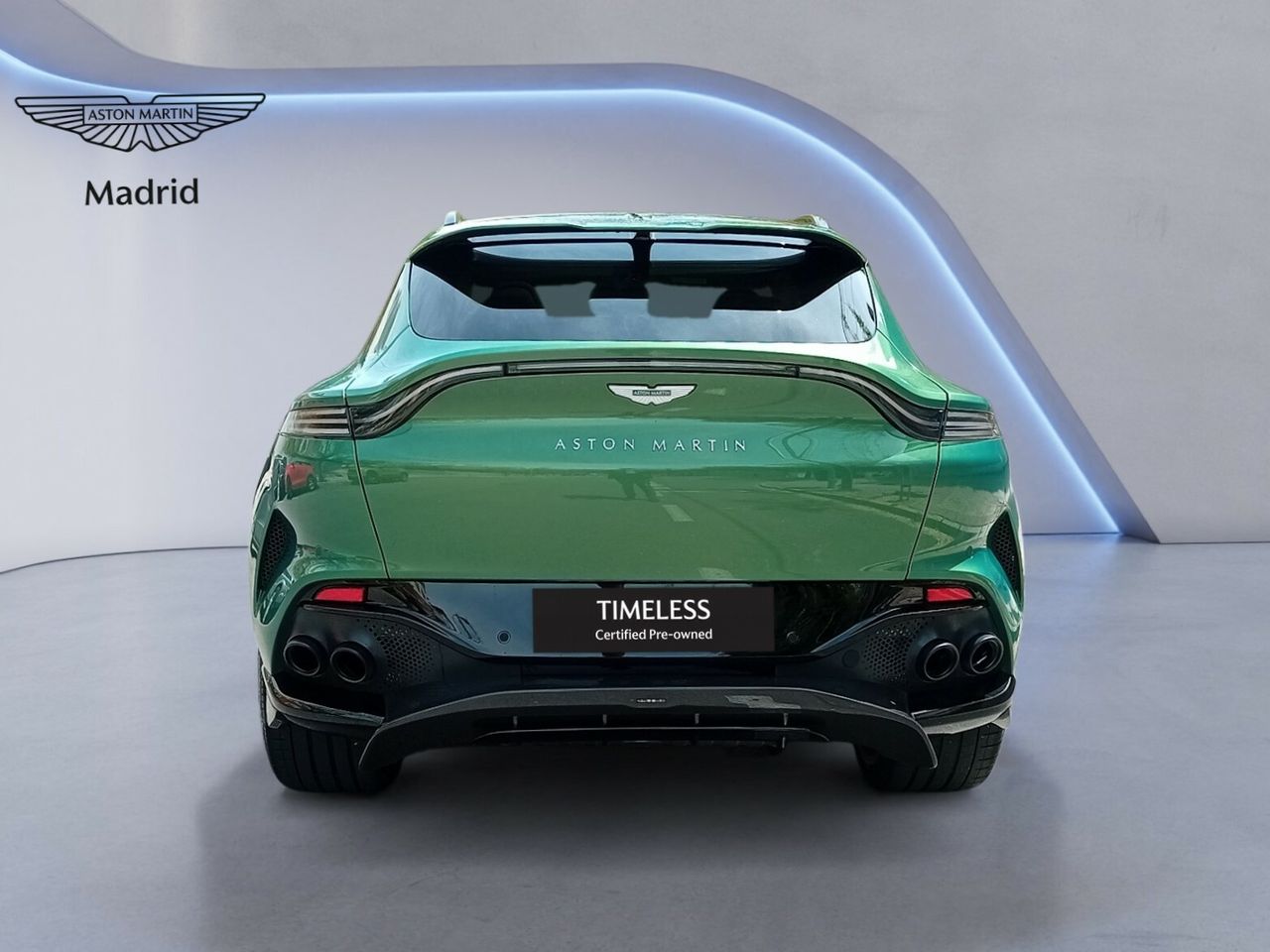 Foto Aston martin DBX 5