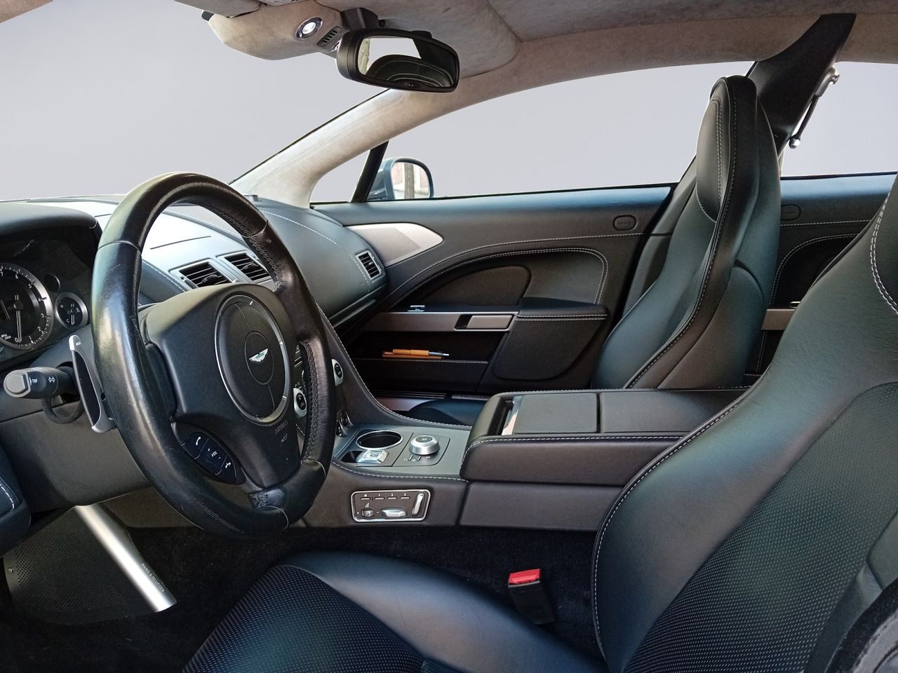 Foto Aston martin Rapide 8