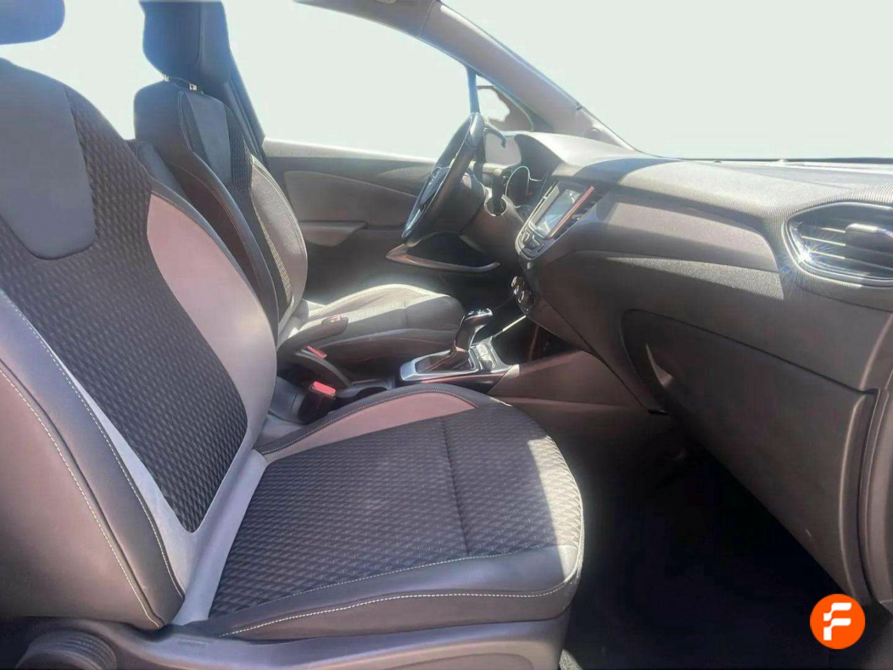 Foto Opel Crossland X 15