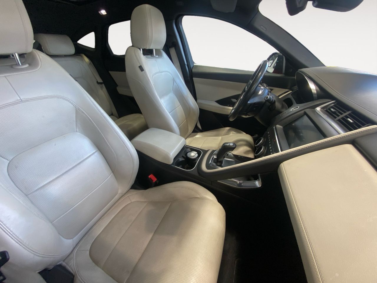 Foto Jaguar E-Pace 10