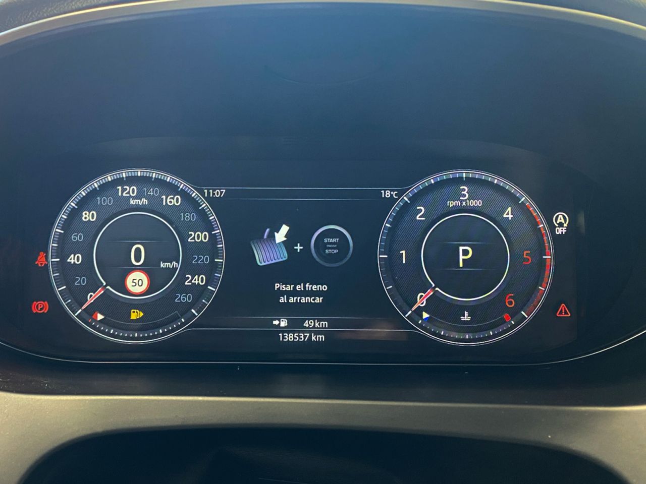 Foto Jaguar E-Pace 13