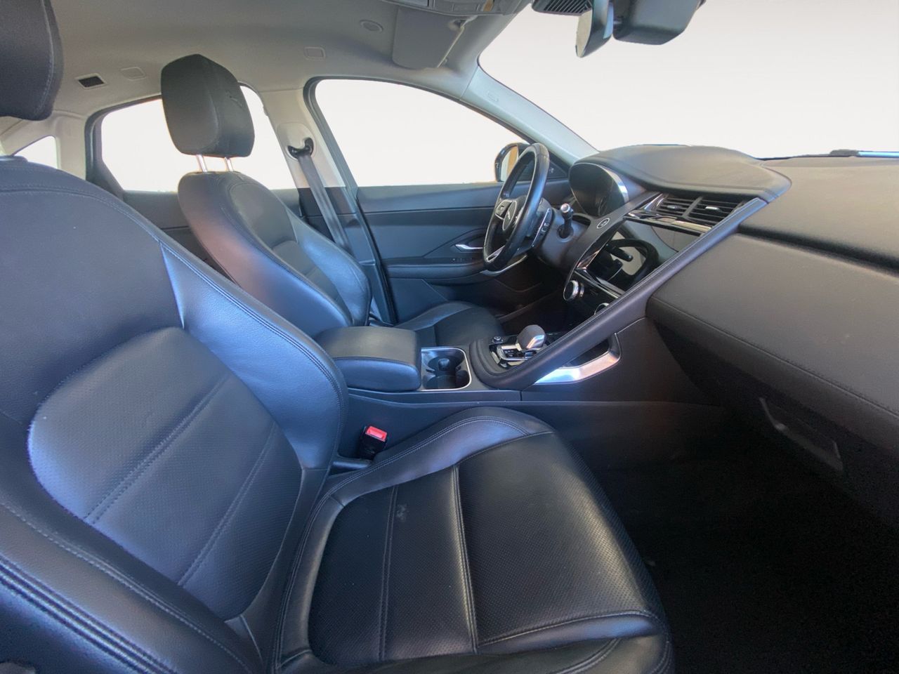 Foto Jaguar E-Pace 10