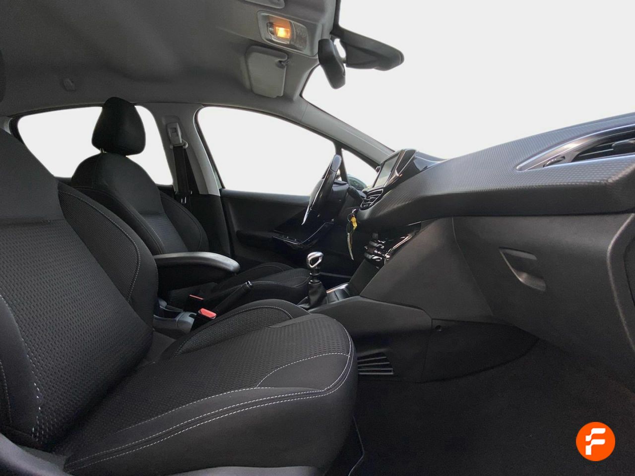 Foto Peugeot 208 14