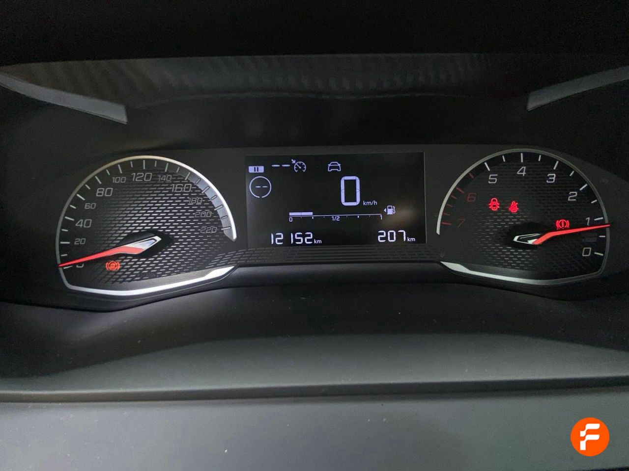 Foto Peugeot 208 13