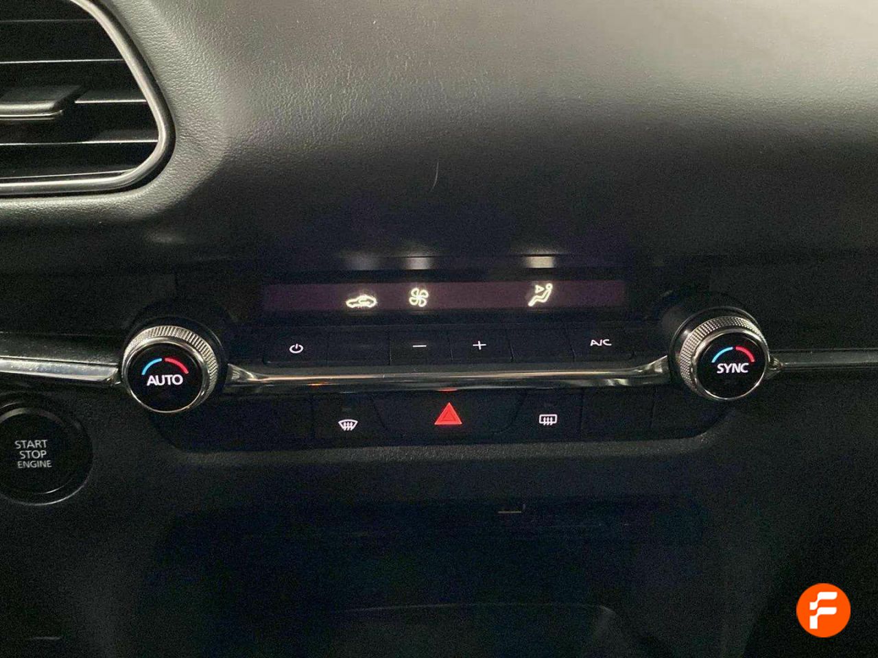 Foto Mazda CX-30 25