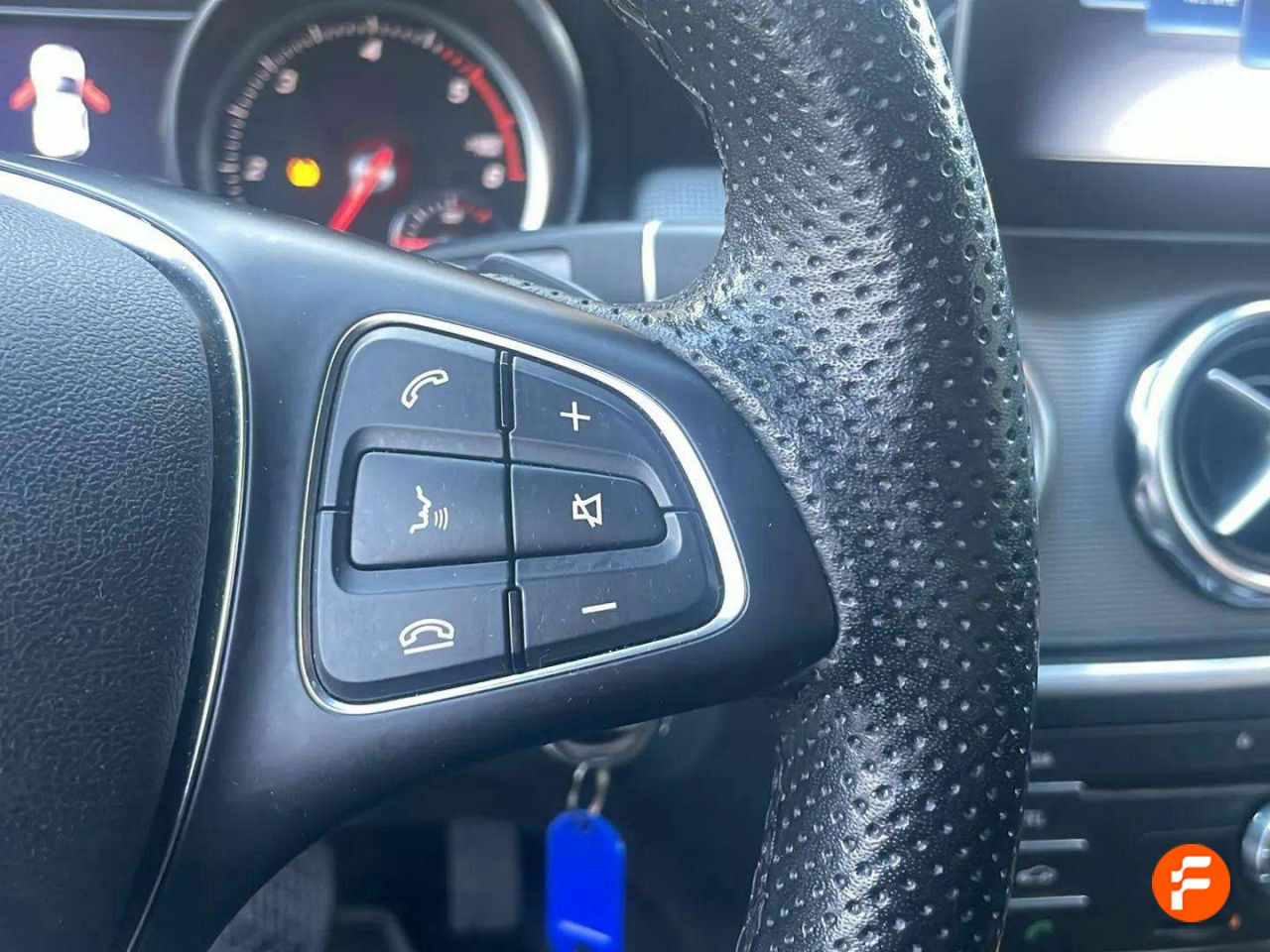 Foto Mercedes-Benz Clase GLA 13