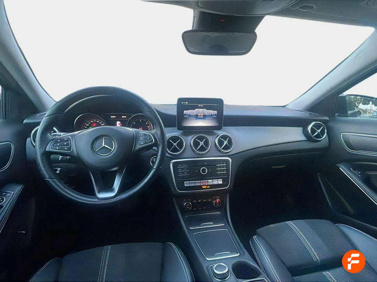 Foto Mercedes-Benz Clase GLA 20