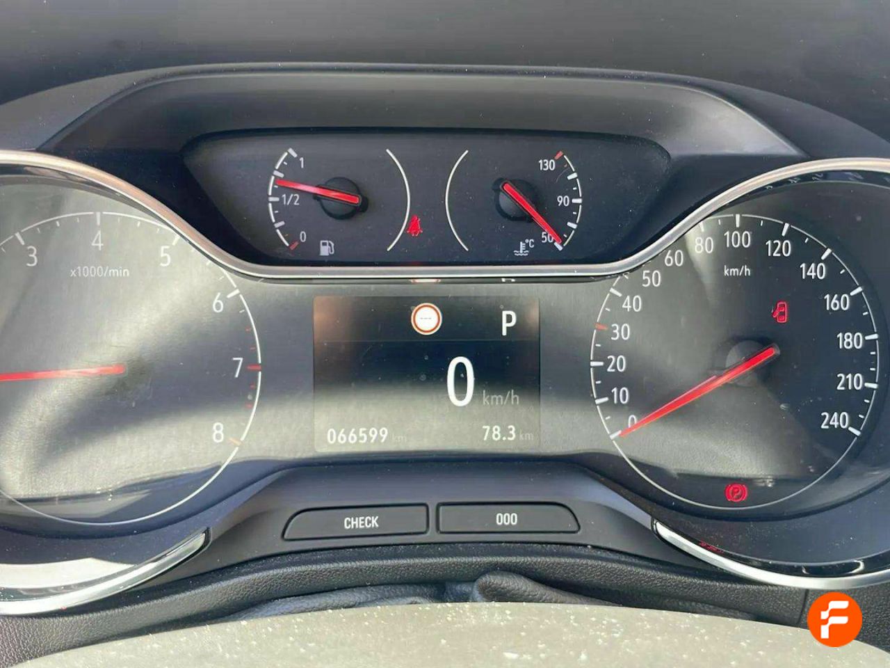 Foto Opel Crossland X 13