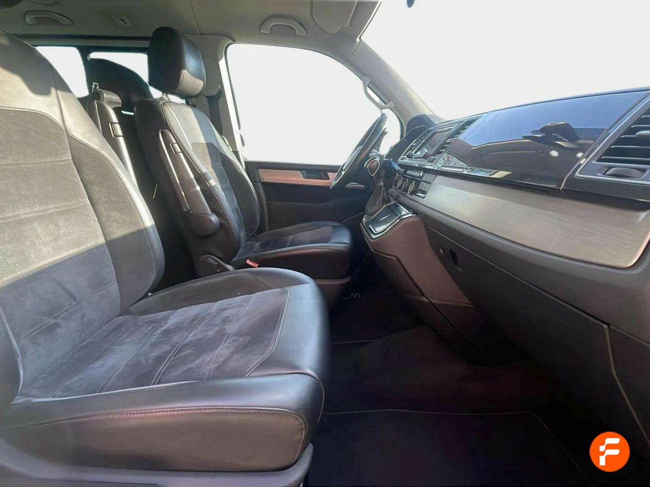 Foto Volkswagen Multivan 14