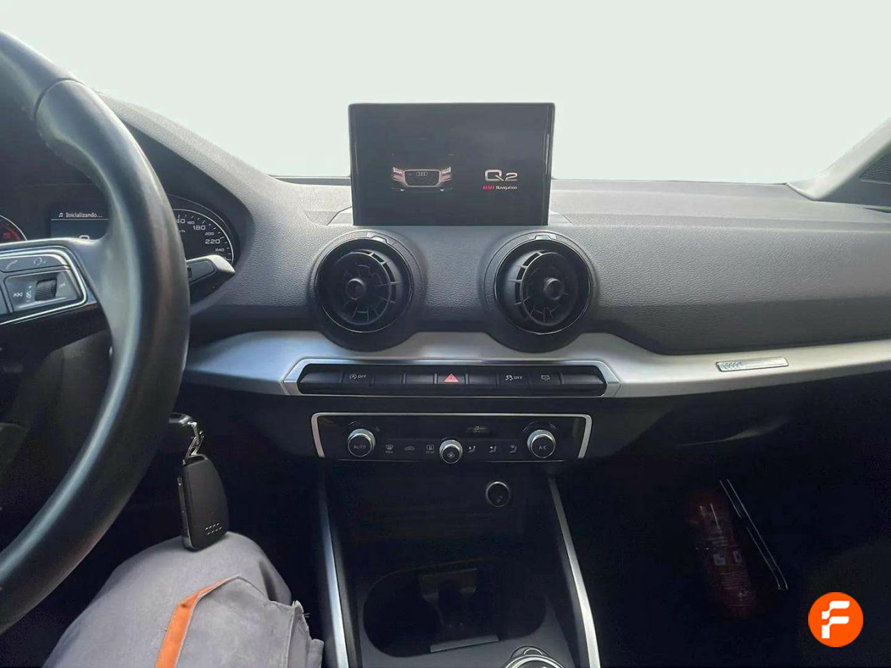 Foto Audi Q2 11