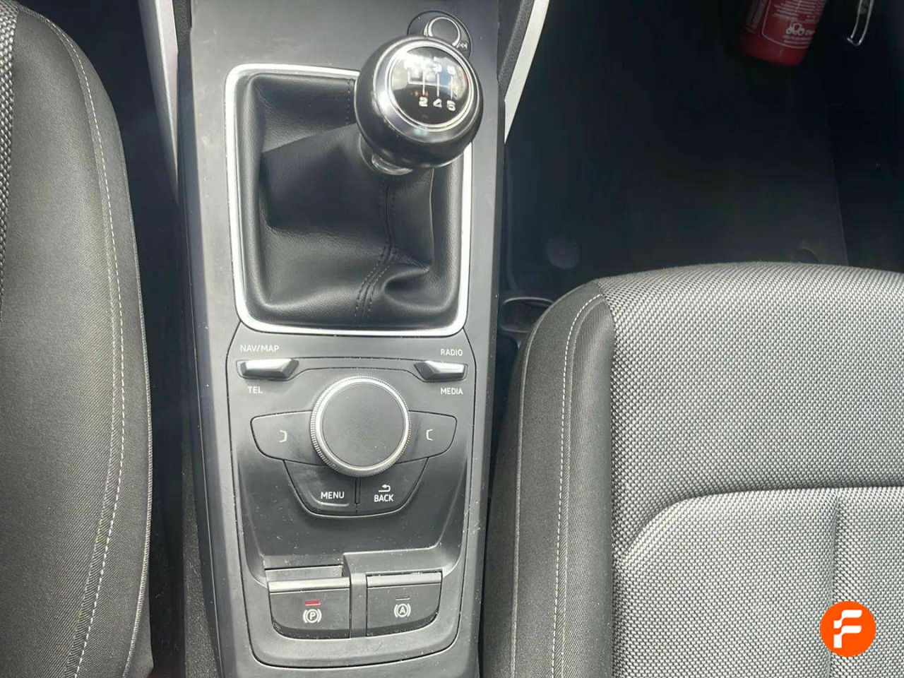Foto Audi Q2 27