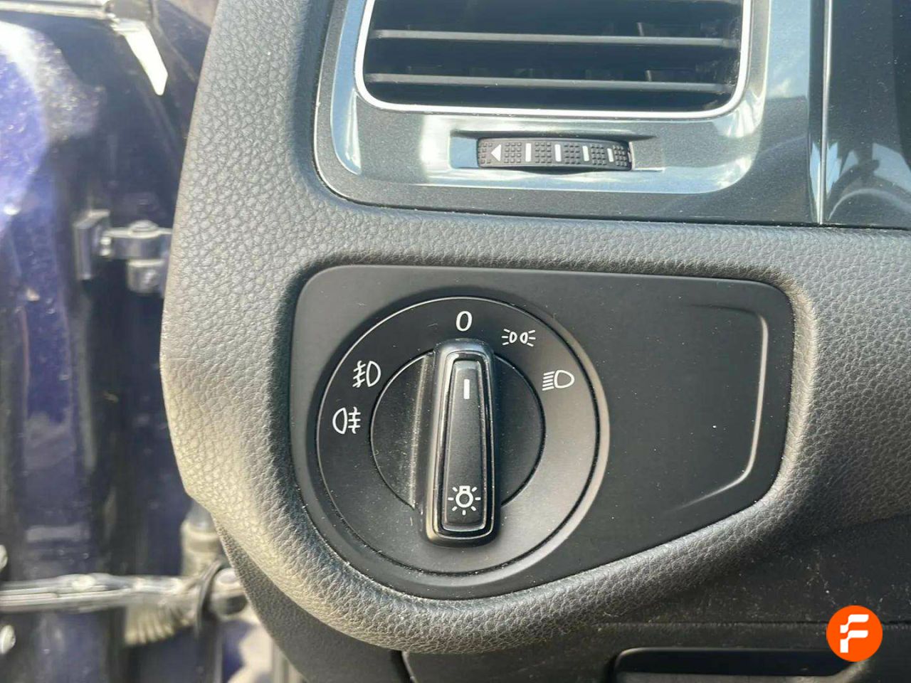 Foto Volkswagen Golf 22
