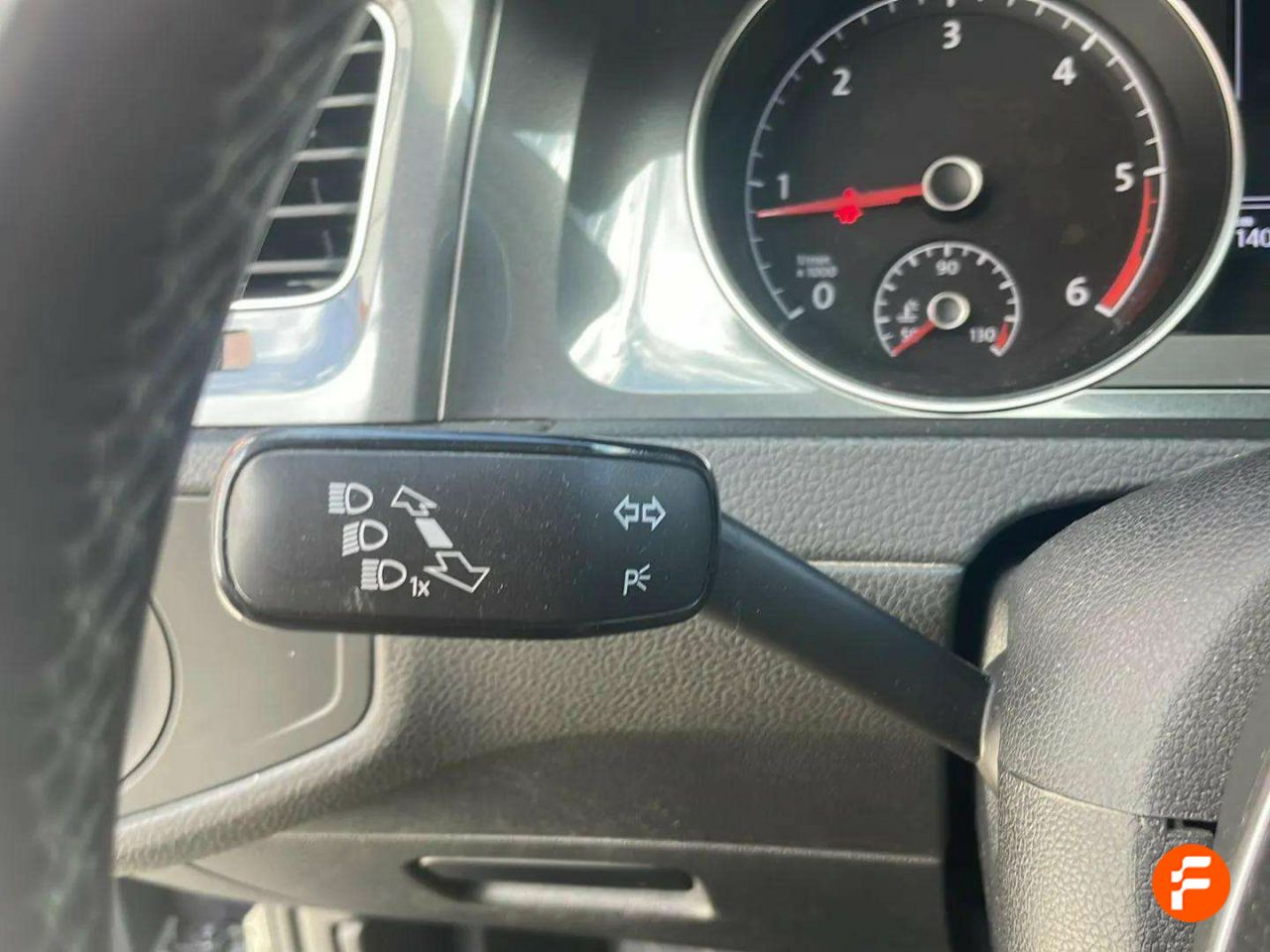 Foto Volkswagen Golf 26