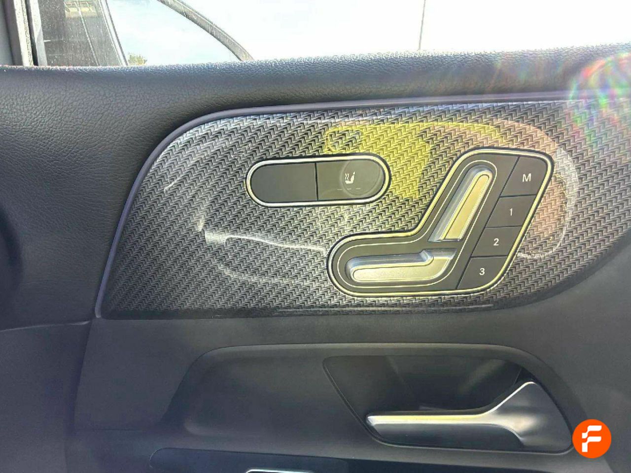 Foto Mercedes-Benz Clase GLB 27