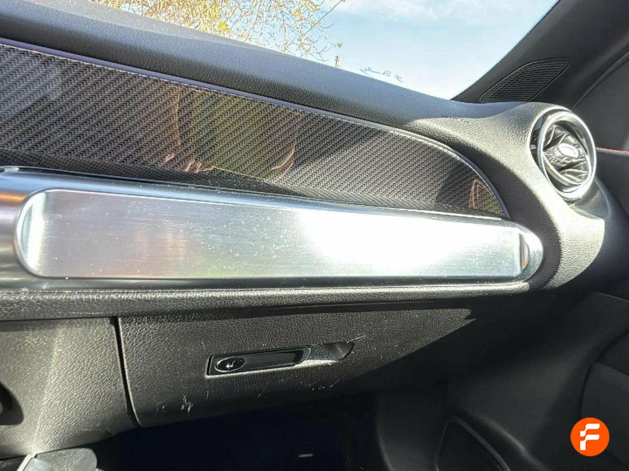 Foto Mercedes-Benz Clase GLB 28